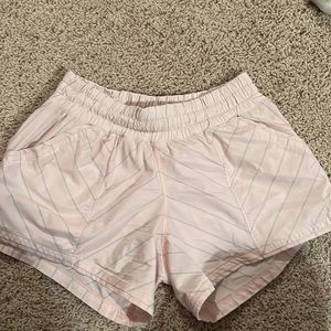 EUC lululemon shorts 4 inch